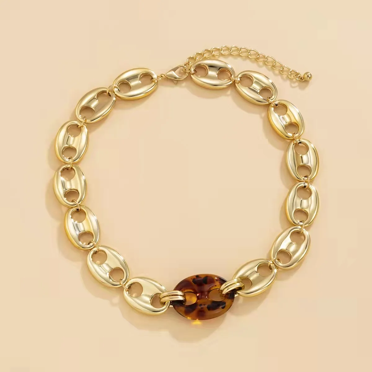 2026 Hip Hop Trendy Clavicle Necklace for Women Egirl Simple Pig Nose Buckle Chain Golden Coffee Beans Necklace  Ins Party Gifts