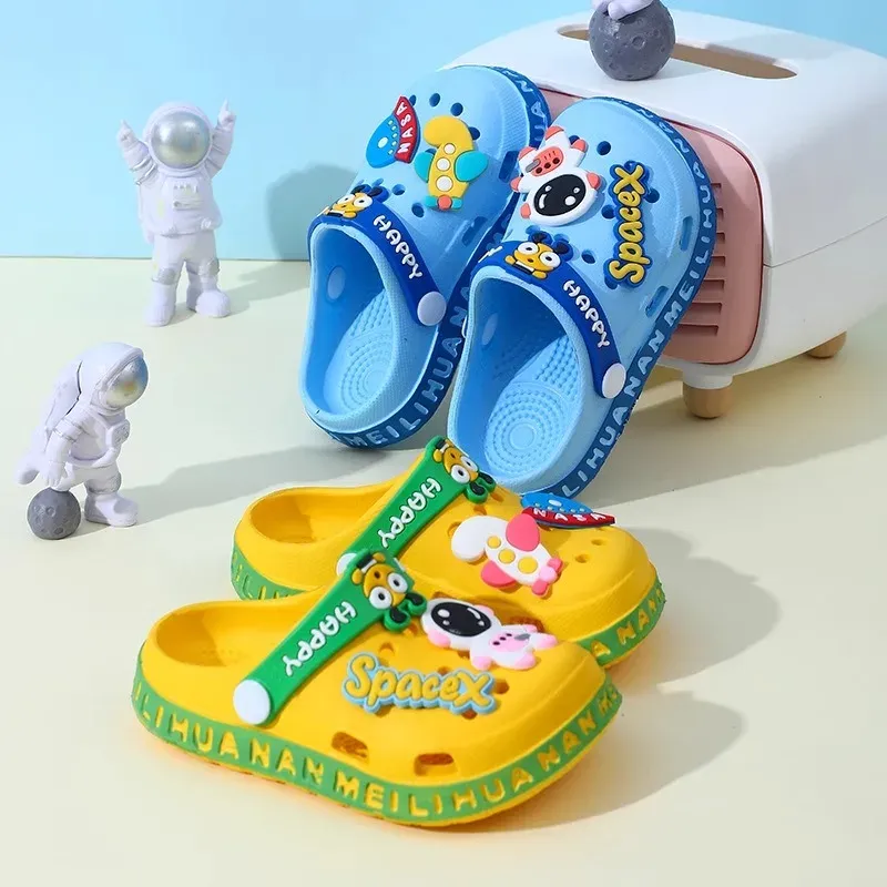 Soft-Soled SandalsChildren's Cartoon – Ultra-Light Anti-Slip Infant Closed-Toe Baby Sandals for Boys & Girls Beach Shoes