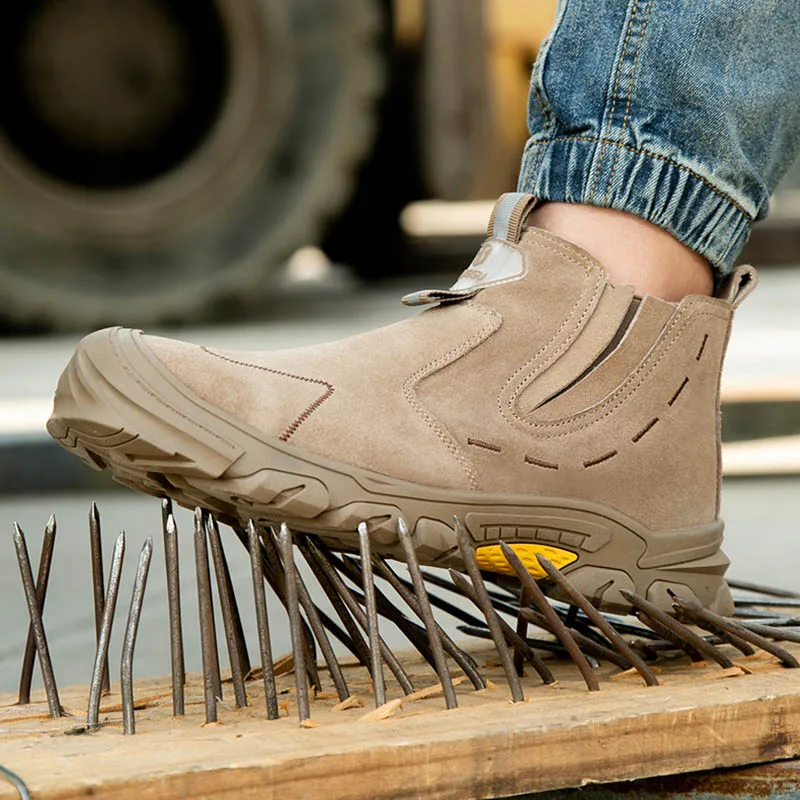 

Winter Slip-on Man Boot Electric Welding Work Shoes Anti-smashing Anti-puncture Safety Shoes Breathable Wear-resistant