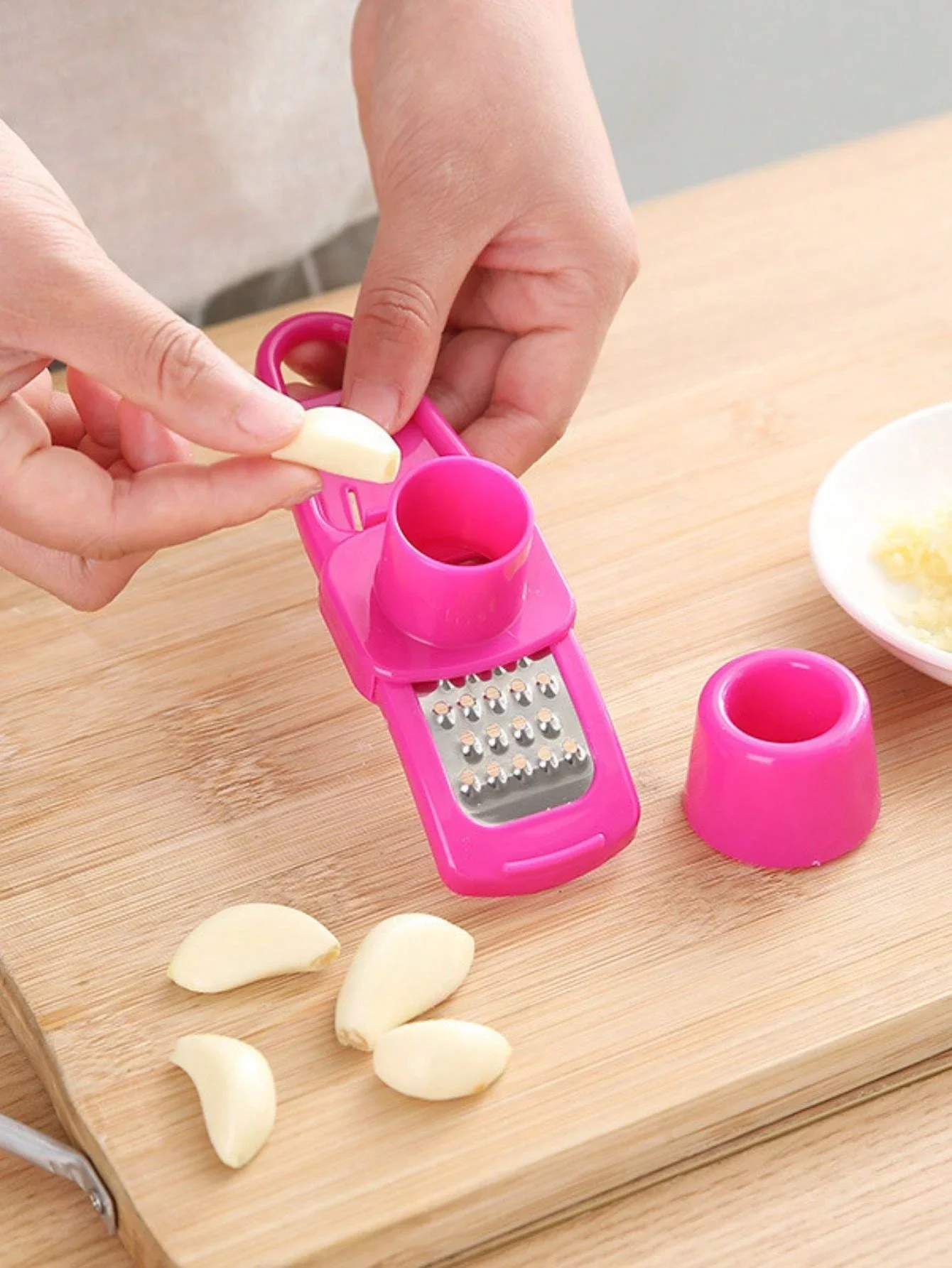 1/2pc Mini Garlic Grinder Creative Garlic Press Kitchen Garlic Mash Manual Garlic Mashing Green Kitchen Gadgets Tool