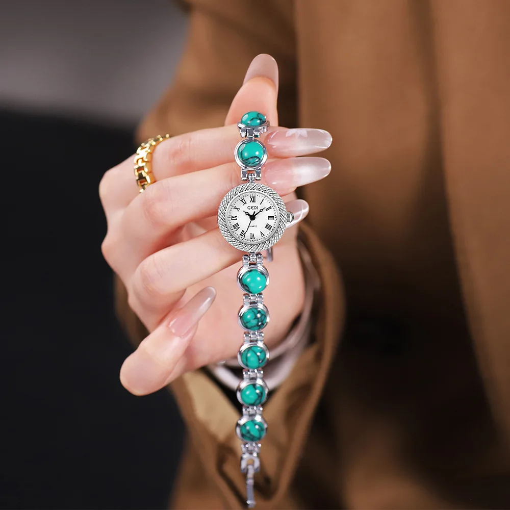 Ladies' Watch Light Luxury Advanced Cat Eye Stone Bracelet Roman Digital Dial Quartz Watch Women's Watch Clock Gift