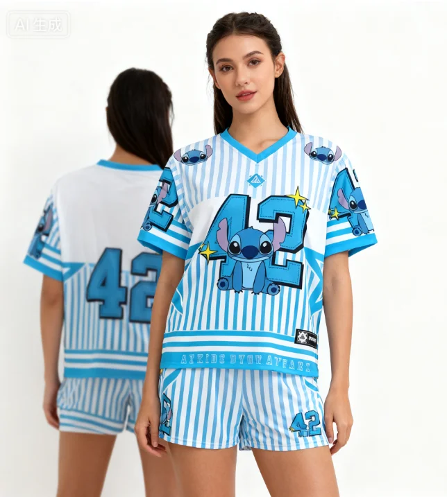 NOVEDAD DE VERANO 2026, conjunto deportivo con tema de Disney Stitch para padres e hijos: estilo vitalidad a rayas azules y blancas, No.42 lindo y divertido completo