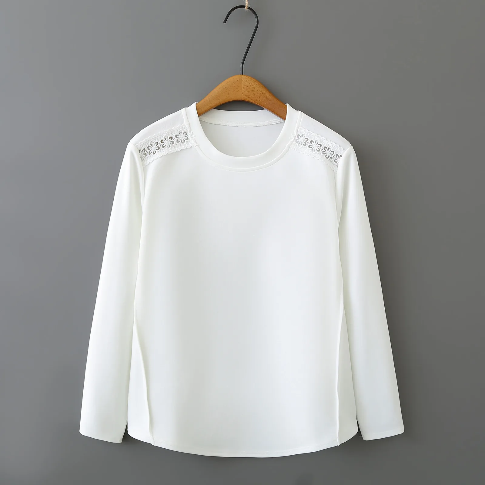 

XXXXL Fashion Plus Size Woman Clothing T-Shirt Spring 2026 Sweatshirt Lace Cutout Long Sleeved Casual Tops 645