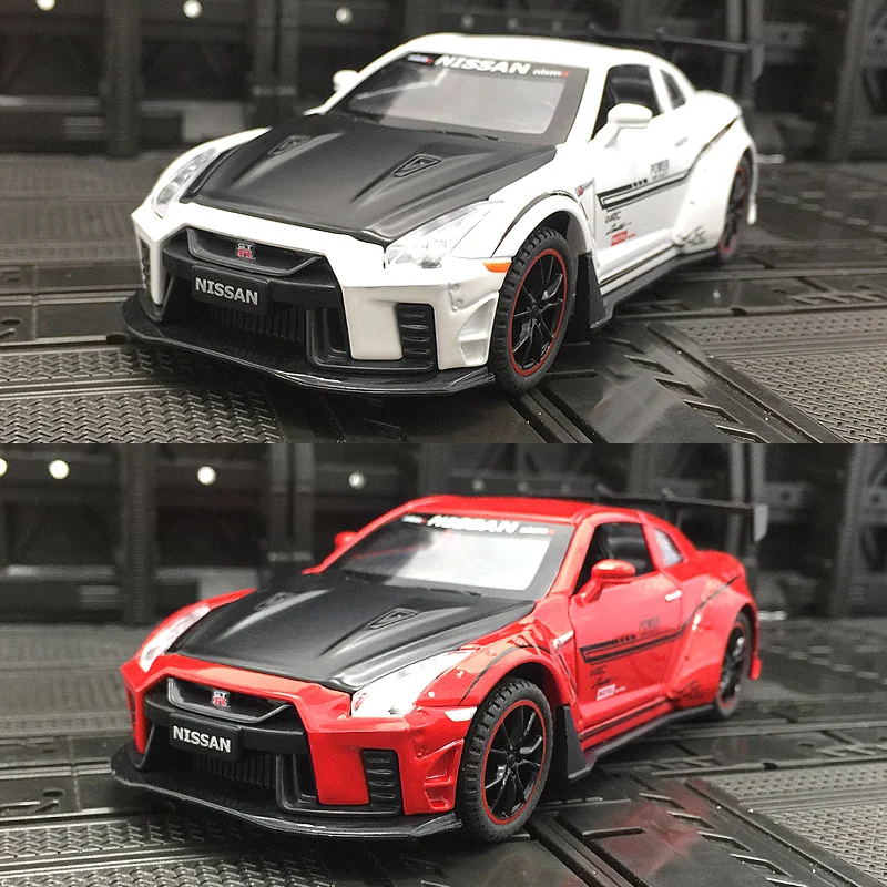 1:32 Nissan GTR35 racing alloy car model pull-back acousto-optic toy door and hood trunk can be opened.