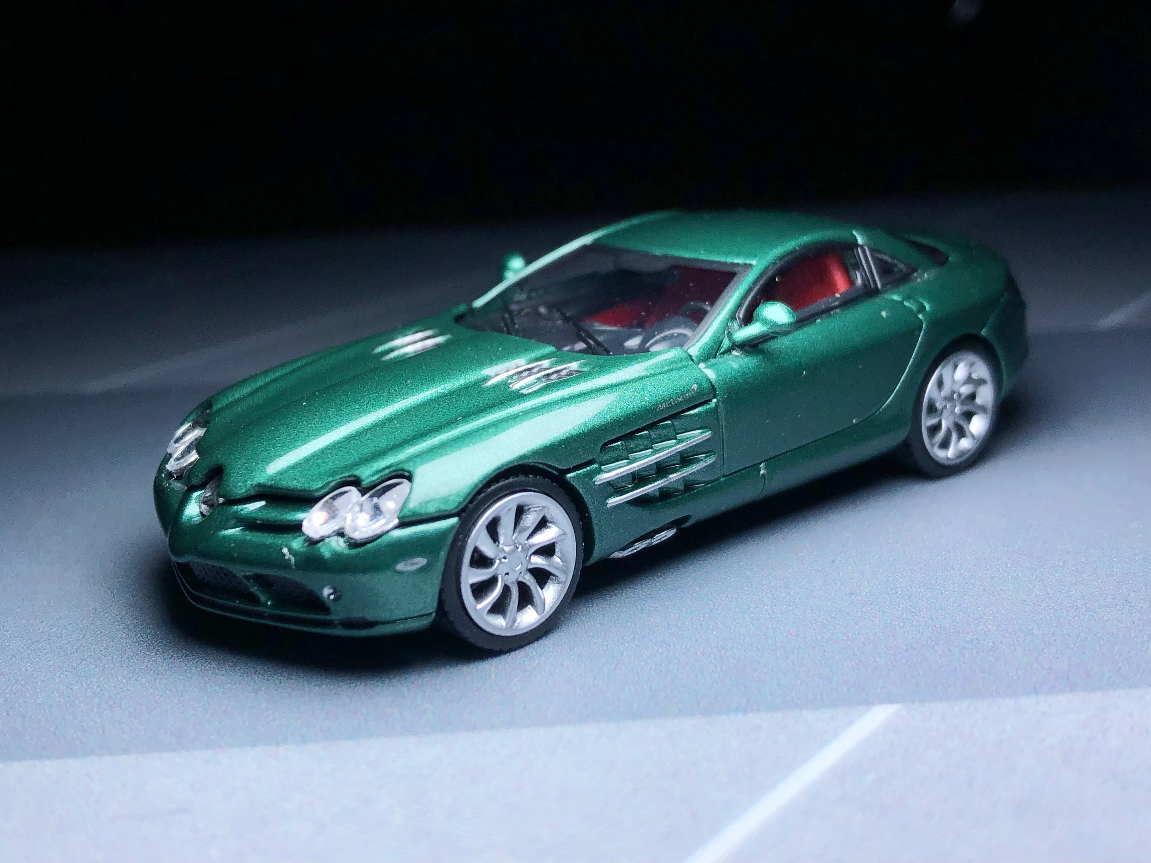 Street Warrior 1:64 MB SLR Green Diecast Model Car Collection Limited Edition Hobby Toys