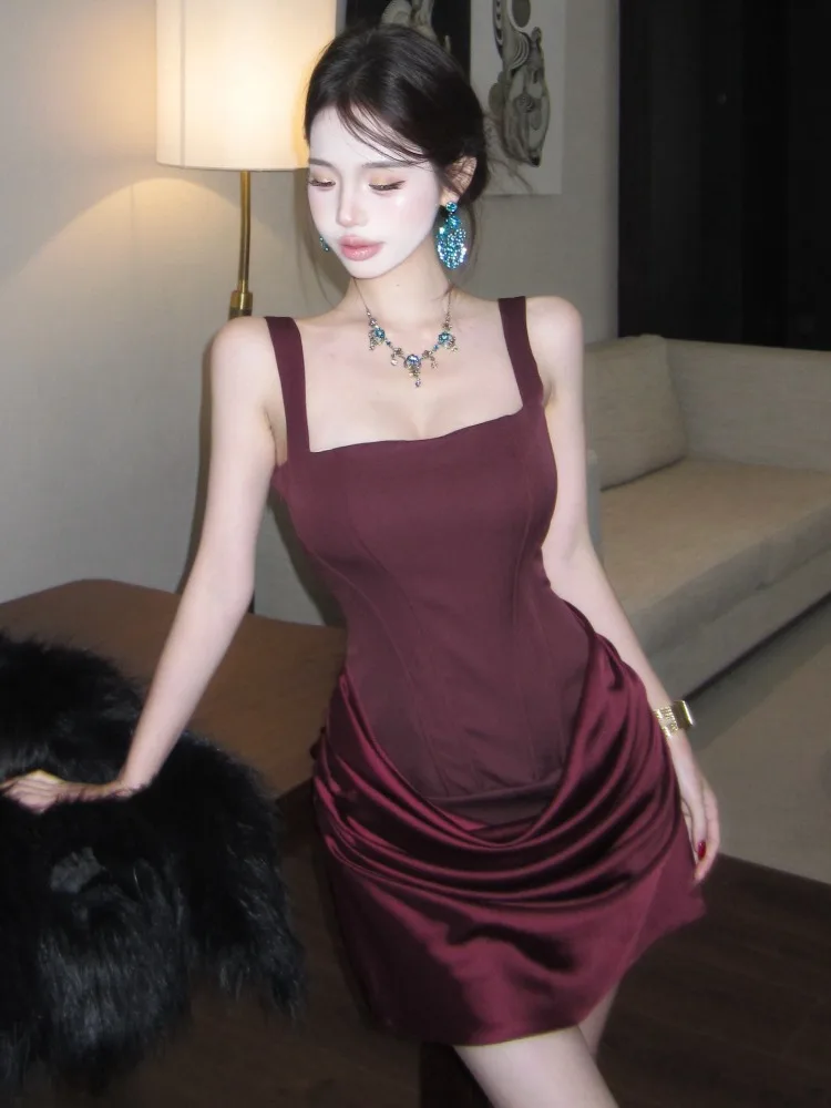 

Sexy Spicy Girl Fishbone Strap Halter Dress Women's Spring Summer New Style Elegance Lady Waist Cinching Dress Bodycon Skirt