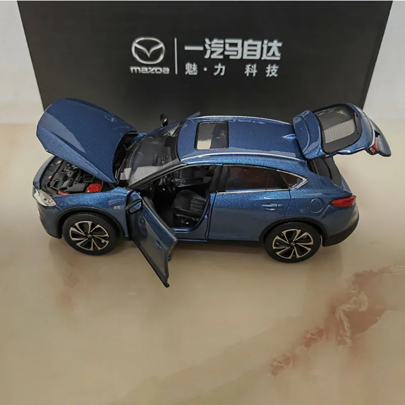 

1:32 Scale Mazda CX4 2020 Alloy Car Model