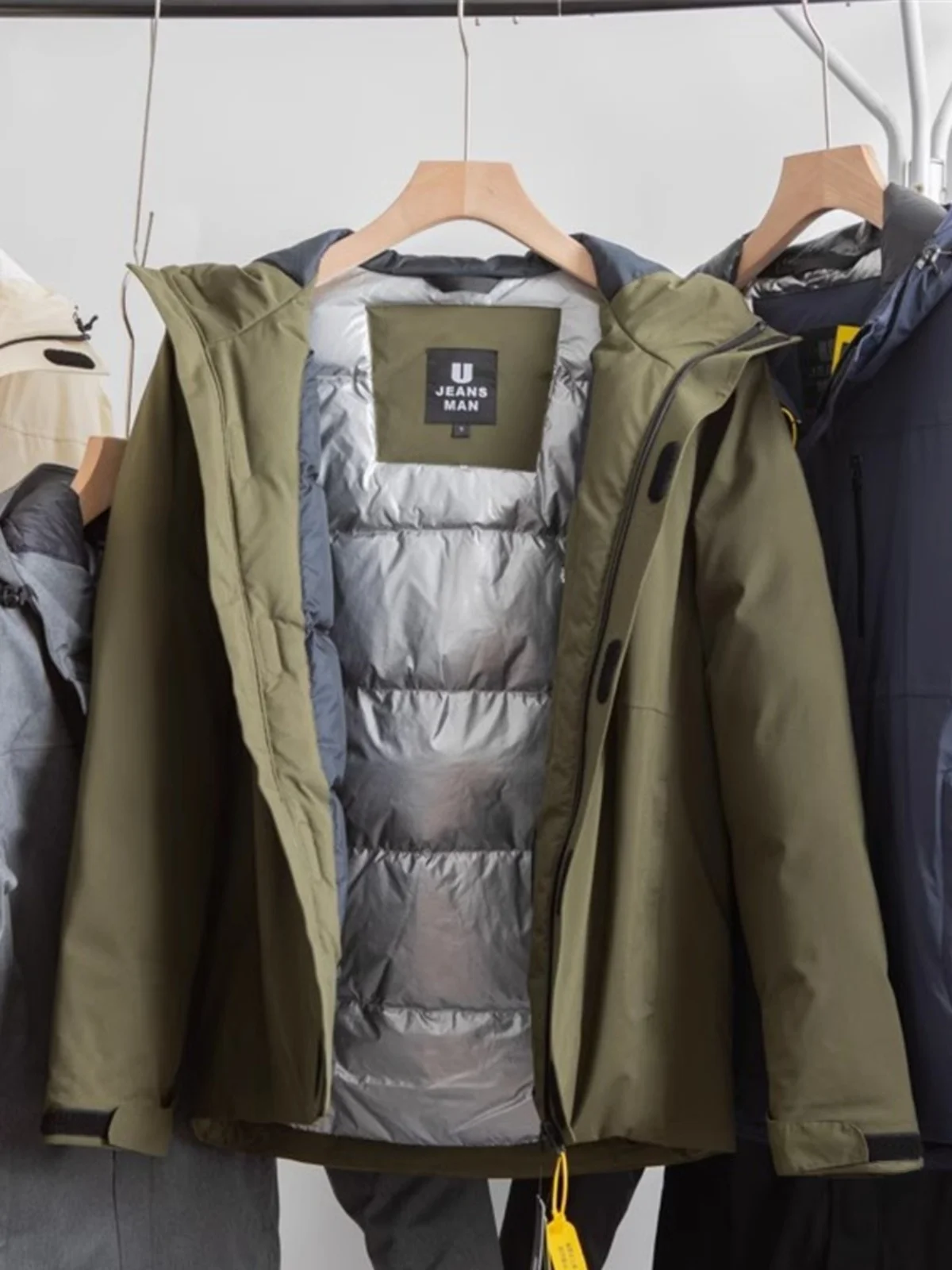 

Waterproof Outdoor Men's Jaet Faionable Urban Sle White Du down Filling Regular Length Outerwear for Winter Season