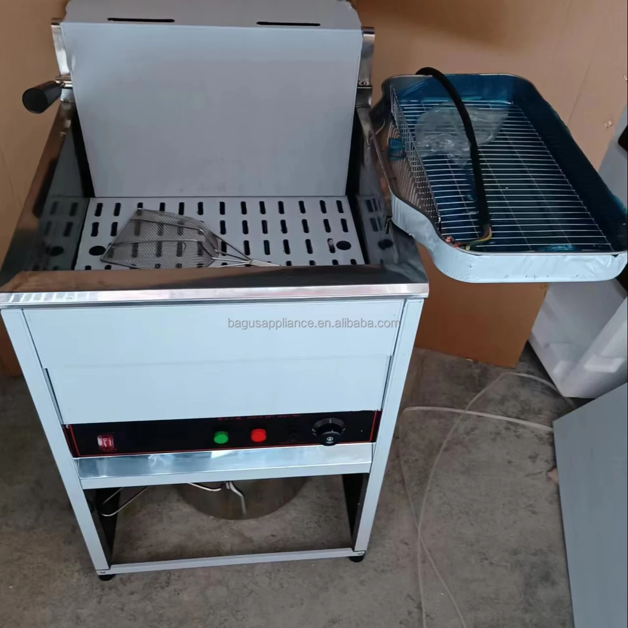Cheap Price 30L Stainless Steel Commercial Electric Deep Fryer 220V Motor Core Temperature Adjustable Single Tank For Bakery Use