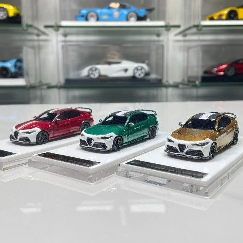 For MH Alfa Romeo Giulia GTAm1:64 resin car model high-end decorative item