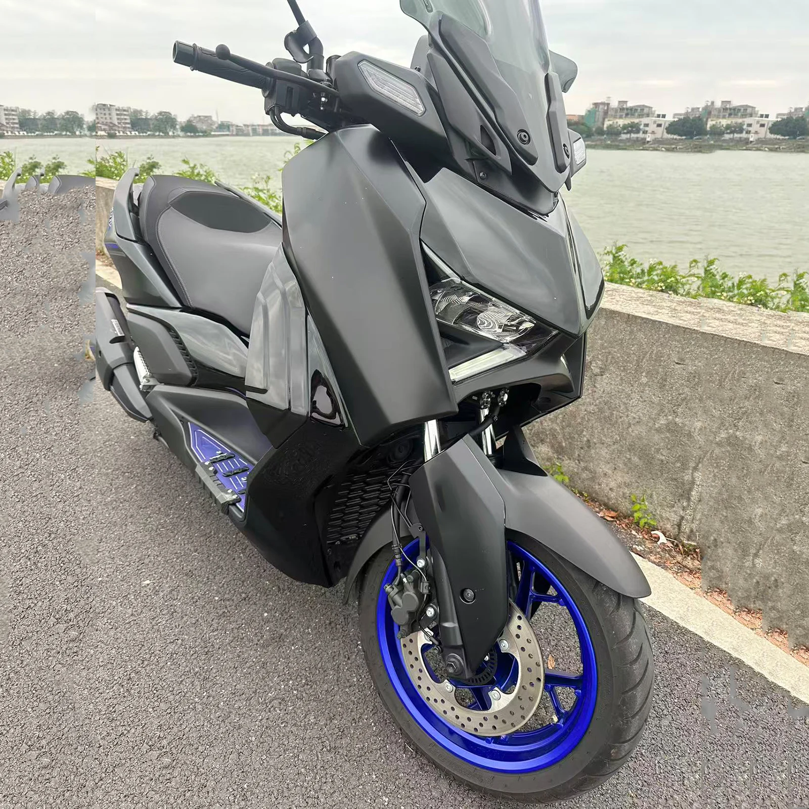 For Yamaha XMAX300 X-MAX300 XMAX 300 2023 2024 Motorcycle Accessories Leg Guard Windshield Front Legshield Leg Guard Protector