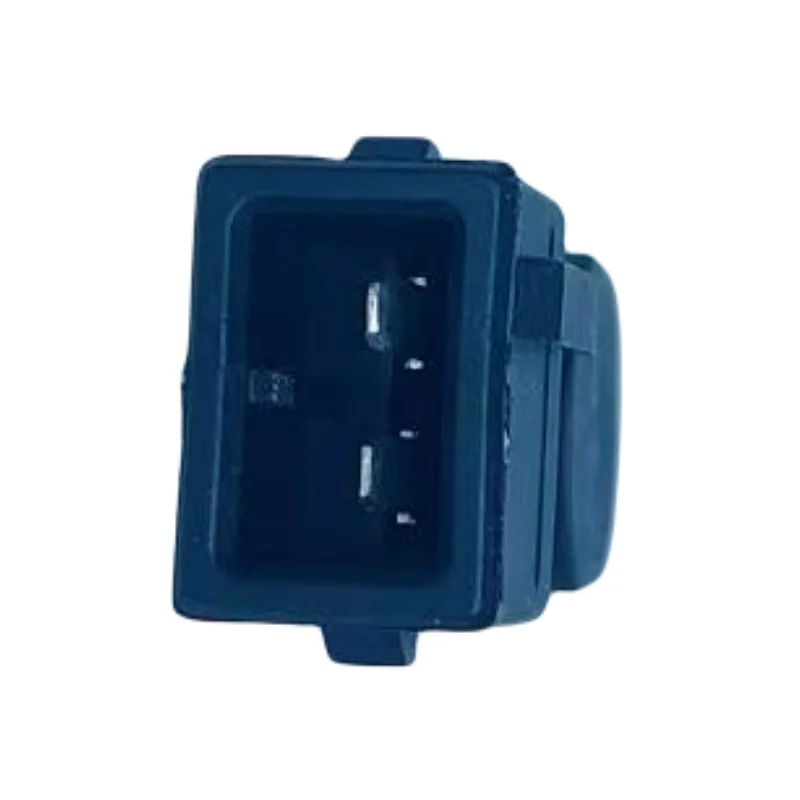 LR023080 PCF500120 PCF500100 Car Engine Coolant Expansion Tank For Land Rover Range Rover L322 3.6 TDV8 368DT