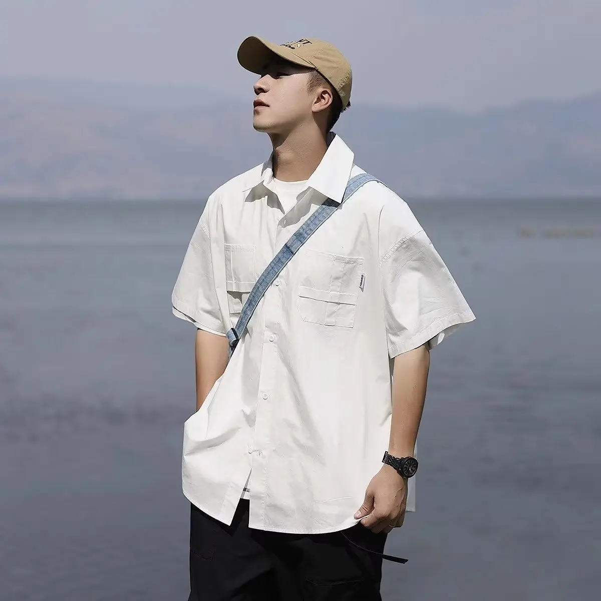 

Мужская повседневная свободная рубашка в японском стиле, белая, летняя, молодежная, с отложным воротником, для работы и отдыха
