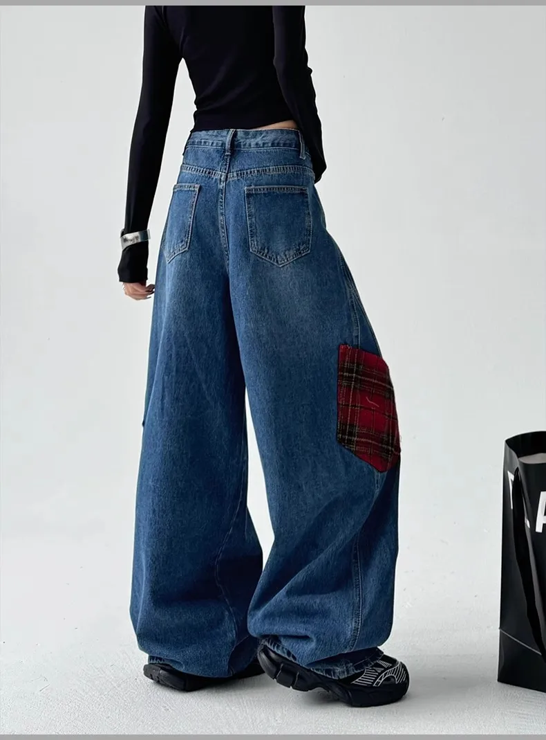 Women's Blue Contrasting Plaid Pocket Splicing Scimitar Jeans Street American 2025 New Wide-Leg Large Pocket Work Pants Trendy