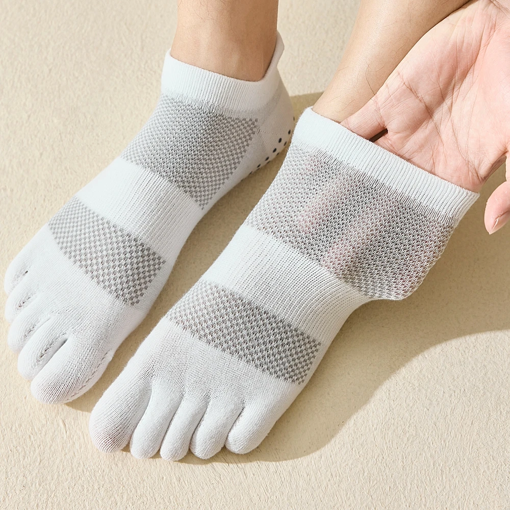 Men's 3 Pairs Non-slip Five Finger Grip Socks