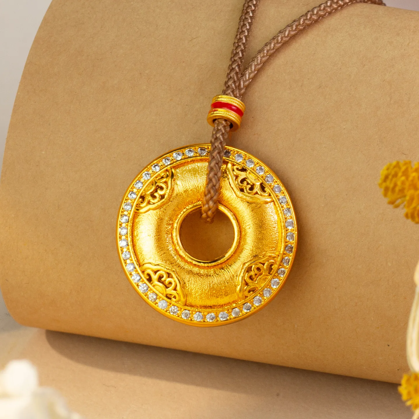 

Luxury 24K 9999 Pure Gold real gold brushed diamond-encrusted filamentary ruyi clasp pendant