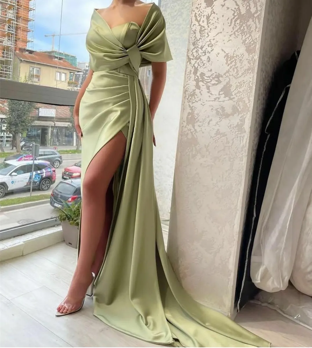 

Sexy Long Satin Green Evening Dresses With Slit فساتين السهرة Mermaid Sweep Train Prom Dress Robe de soirée for Women