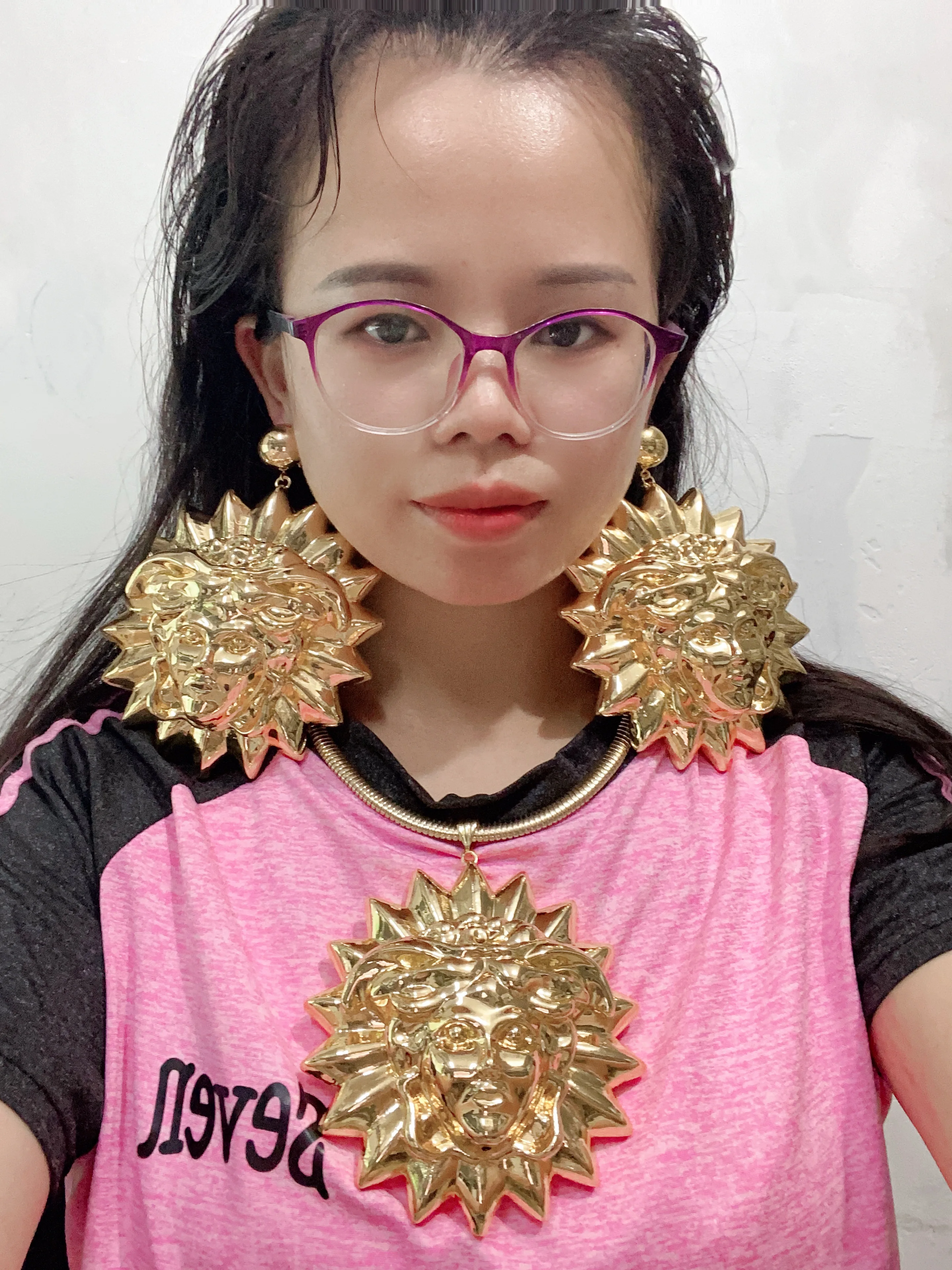

The Latest Sunflower Face Huge Big Light Weight Two Piece Jewelry Set Luxury Women Pedant Collar Earrings Pedants Jewellery