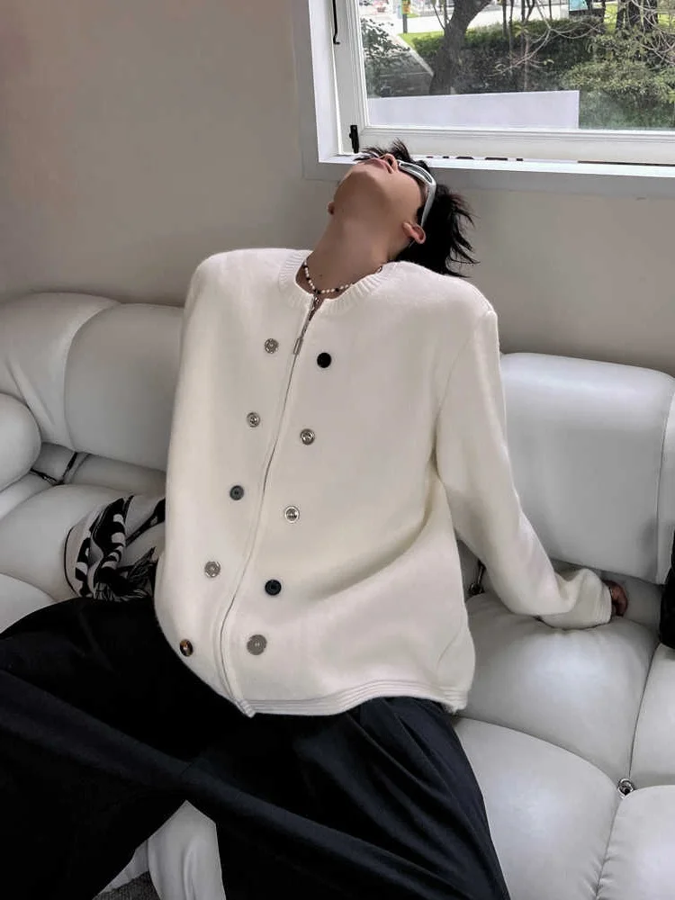 

Korean Loose Knitted Open Cardigan Button Decorated Color round Ne Sweater ex Faion Outerwear for Youth