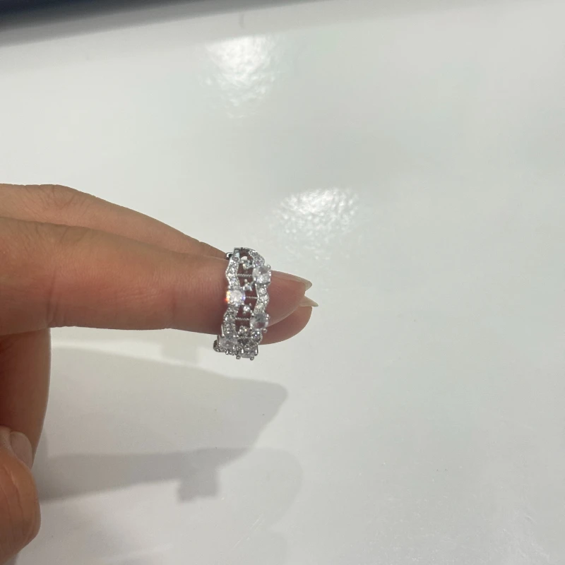 Actor's Edition - 2026 New Italian Matte Finish Violin Lace Mesh Lightweight and Simple Elegant Multi-Complimenting Hollow Ring