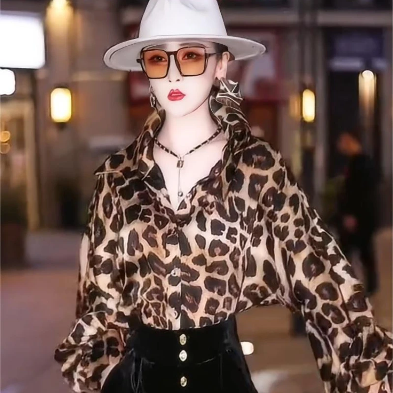 2024 Spring New Leopard Pattern Women's Long Sleeved Shirt Elegant High End Loose Korean Edition Casual Sexy Long Sleeves