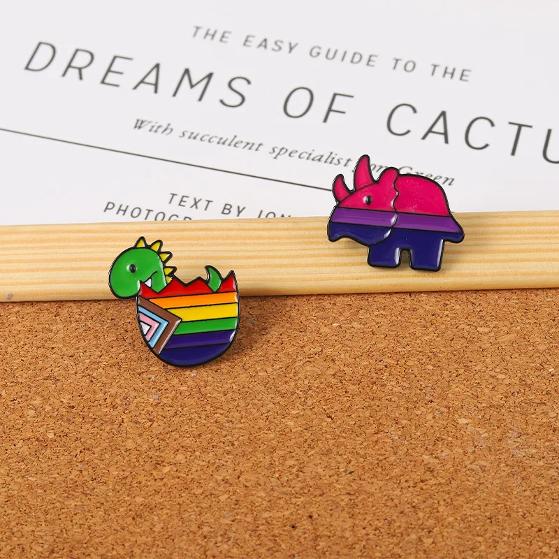 Cute Folding Rainbow Dinosaur Enamel Pins Chibi Triceratops Brooches Lapel Badges Cartoon Animal Jewelry Gifts for Best Friends