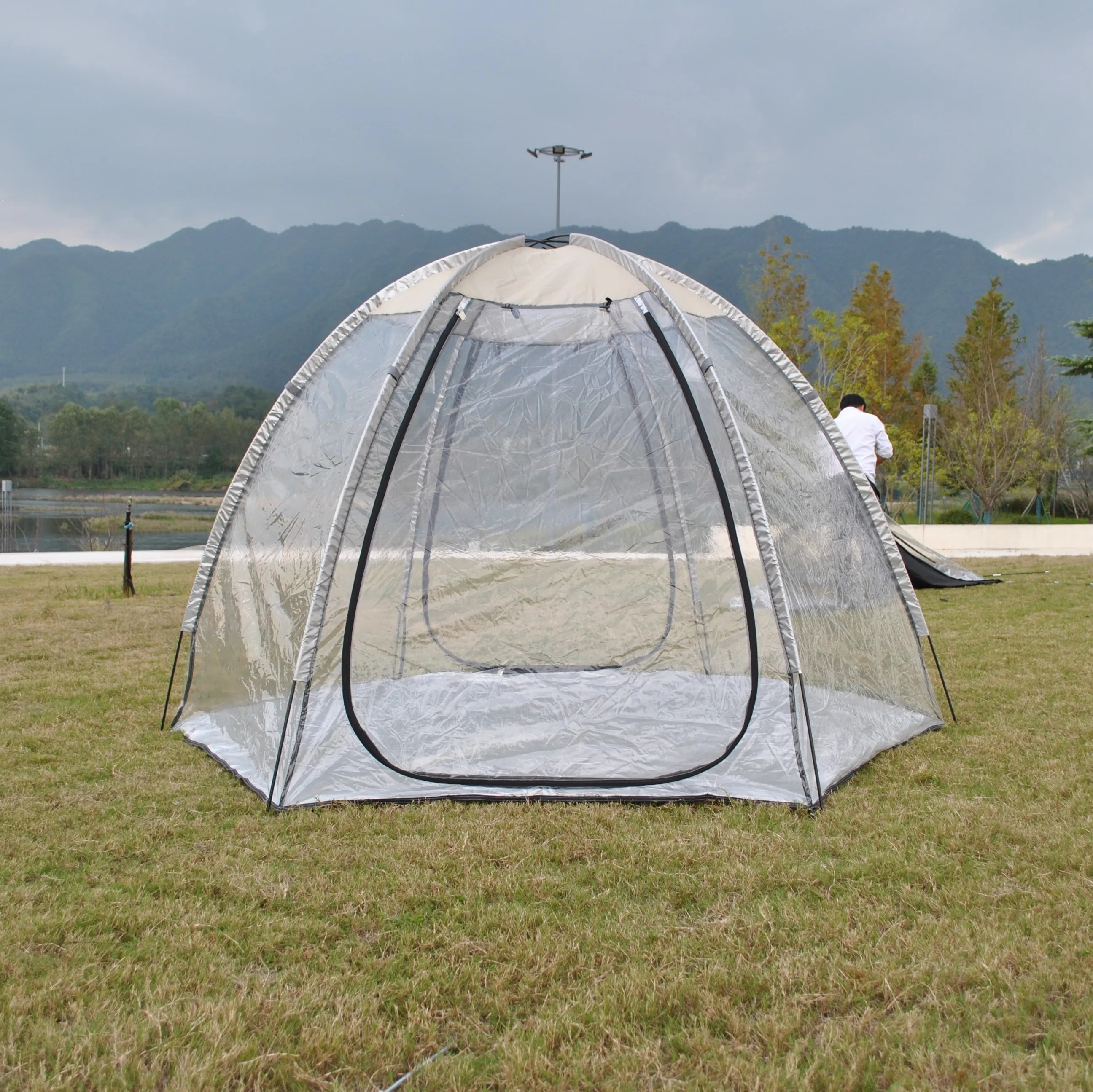 Bubble Clear PVC Tent for Outdoor Dining Igloo PVC Tent, All Weatherproof Outdoor Clear Bubble Tent with Window, Large Doors