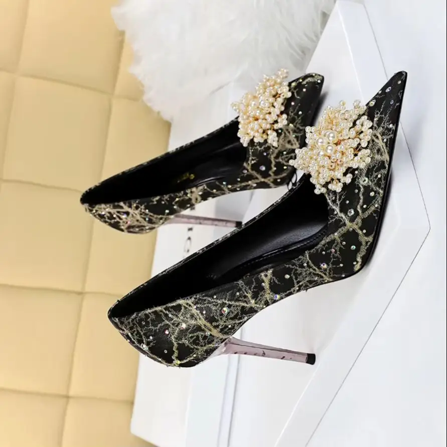 

Обувь BIGTREE 2021, роскошная модная обувь для вечеринок с жемчужными цветами, стильная обувь на высоком каблуке со стразами, женские туфли-лодочки большого размера