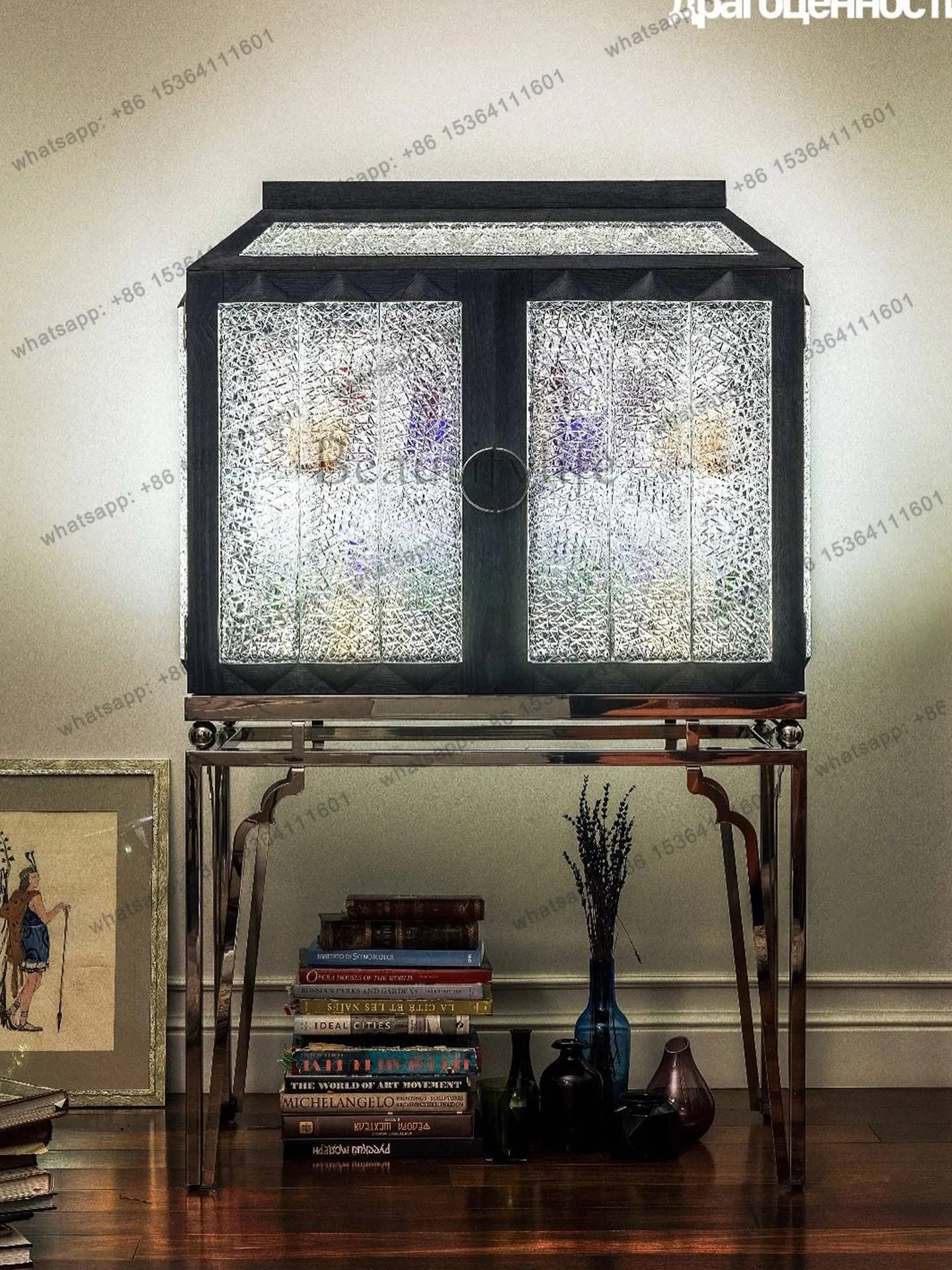 Italian light luxury crystal glass wine cabinet with lamp high-end display villa high-end decorative storage cabinet