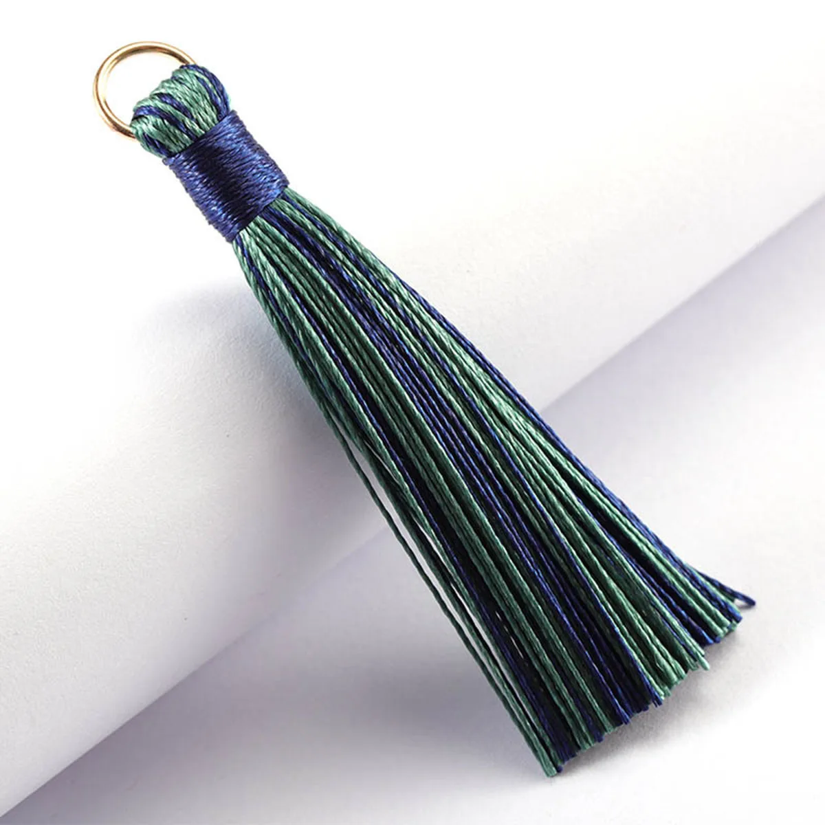 

16pcs Tassel Pendant Accessories Girls Durable Earring Keychain Hanging Decor Craft Tassel Eardrop Accessory Supplies