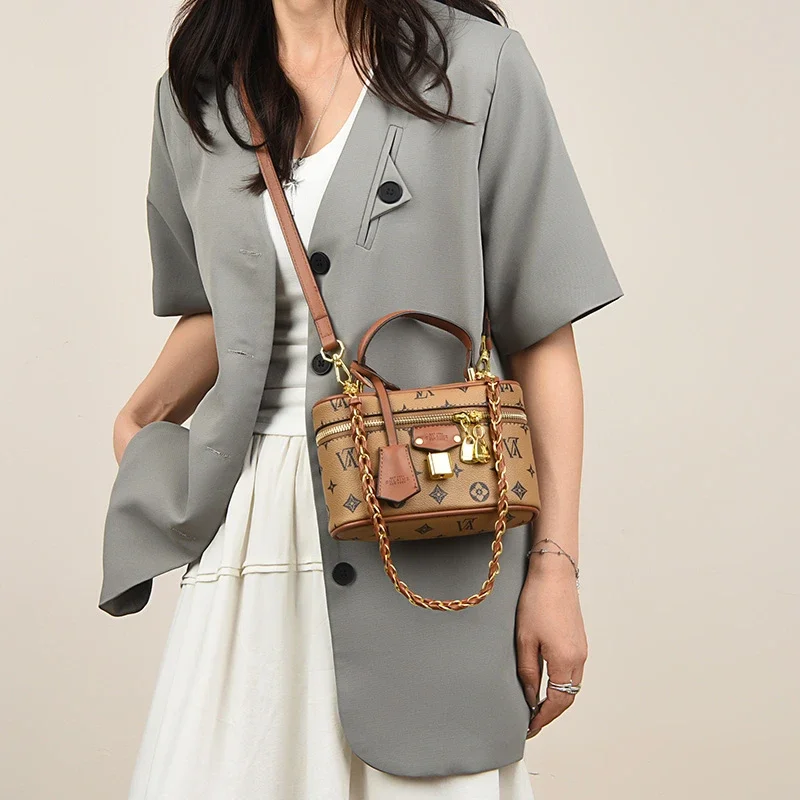 Vintage Elegant Designer Diaper Bags For Women Large Capacity Leather Shoulder Bag Minimalist Classic Luxury Fashion