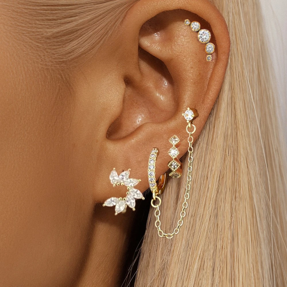 4PCS Horse Eye Huggie Hoop Earring Set Women Fashion Tragus Piercing Stud Earring Lot Cartilage Chain Earing Bulk Helix Jewelry