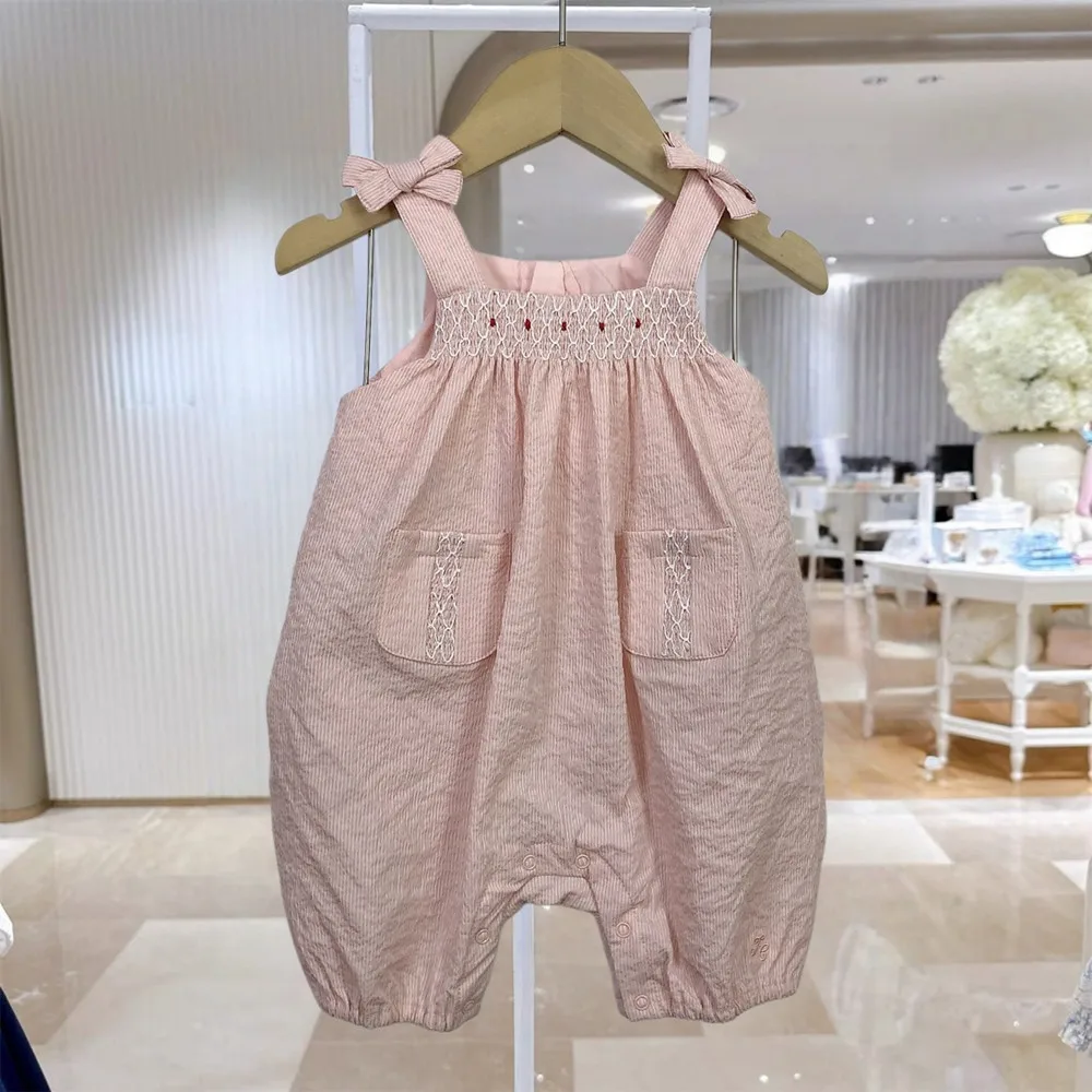 幼児服-ベビー服-女の子用-手刺繍ピンクのリボンストラップジャンプスーツ-ベビーロンパース-可愛いジャンプスーツ