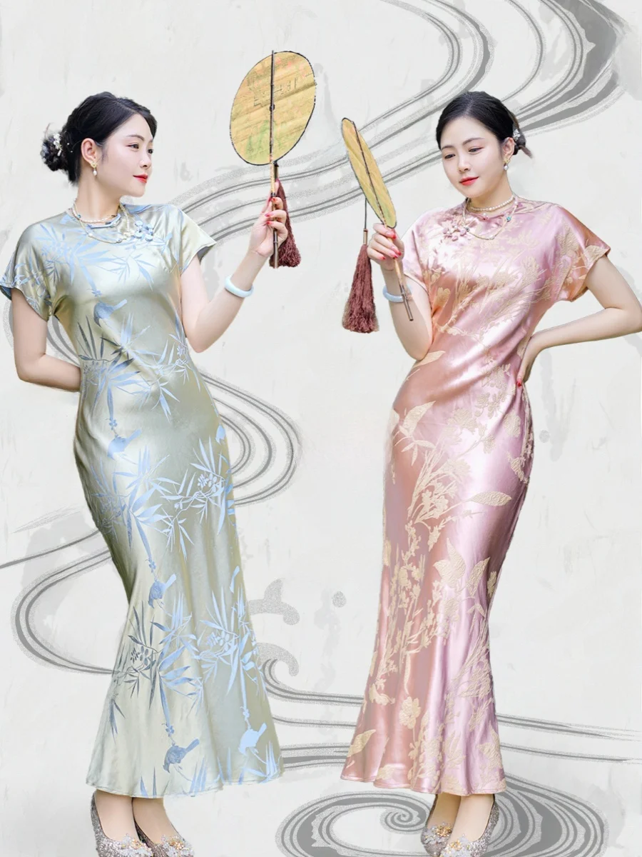 

Теплый шелковый кимоно-платье (ципао) из нефритово-фиолетового шелка с 3D-вырезом и круглым вырезом для весенне-летнего сезона...