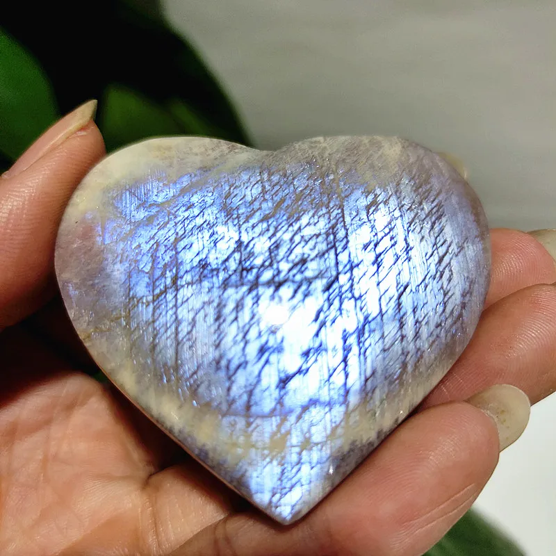 Natral Gemstone Beautiful Moonstone Labradorite The hear Stone Crystal Sorcerer Chakra Spiritual Healing Crystal Home Decoration