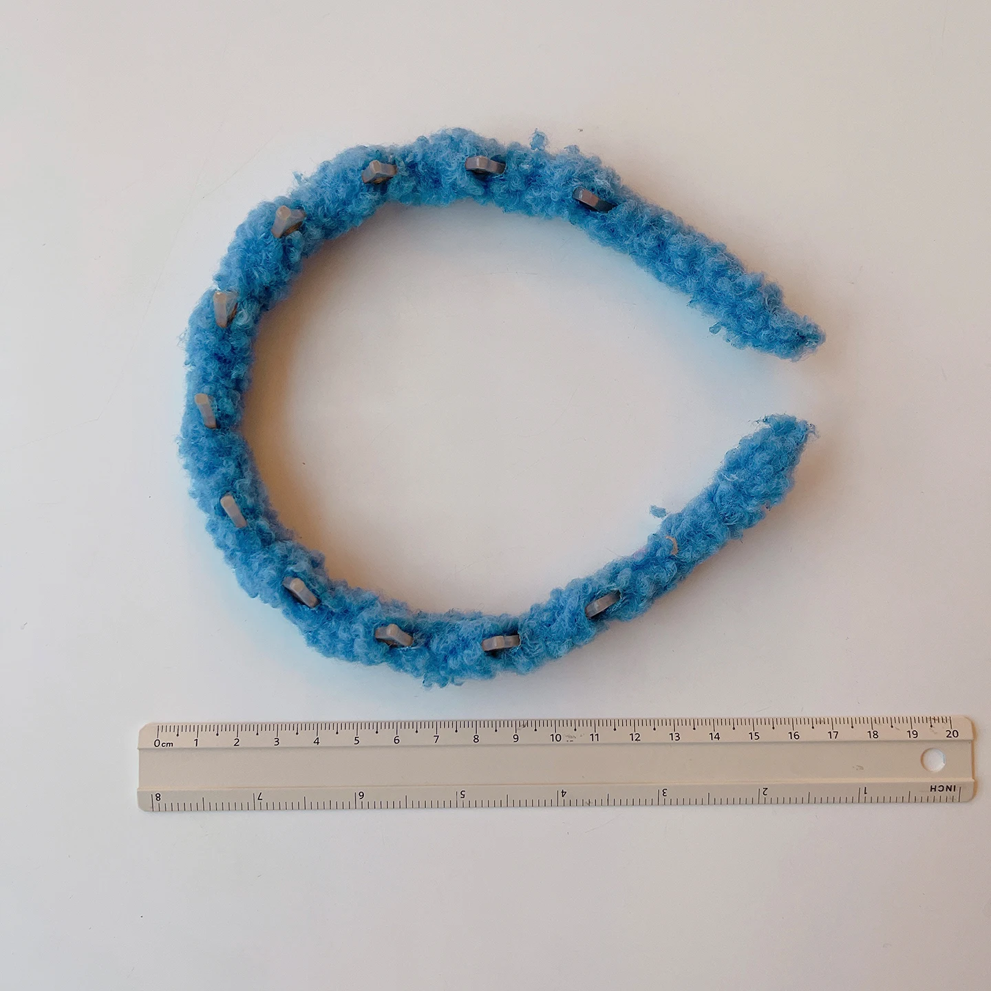 Herbst-Winter-Weihnachts-Kinder-Haarband mit Zähnen, Santa-Stil, bunter Plüschgarn-Haarreif, Mädchen-Weihnachtsfeier-Haaraccessoire – Detail 8
