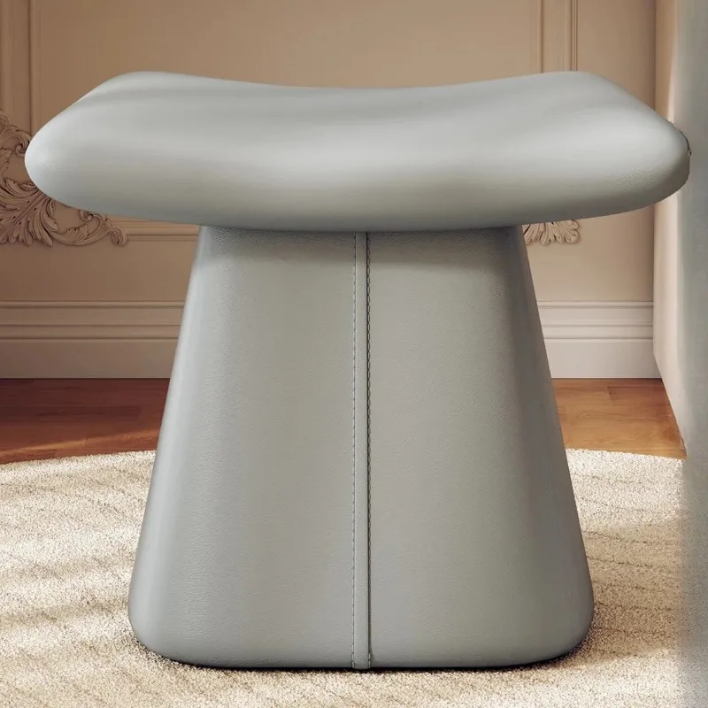 Simple & direct: Pea-Shaped Soft Stool– Skin-Friendly, Space-Saving, For Living Room