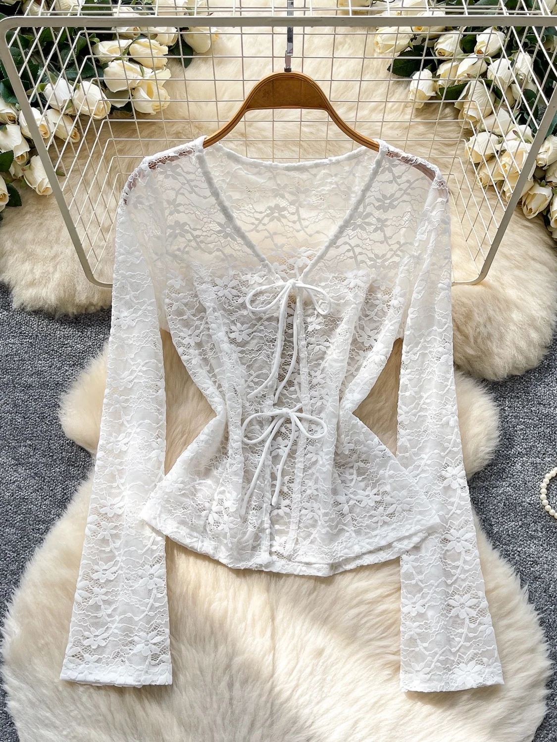 

Ele Hollow out Belted V-Ne Long Sve Lace Top Women's Autumn Thin Slimming Cardigan Knitted Casual Commute Sle