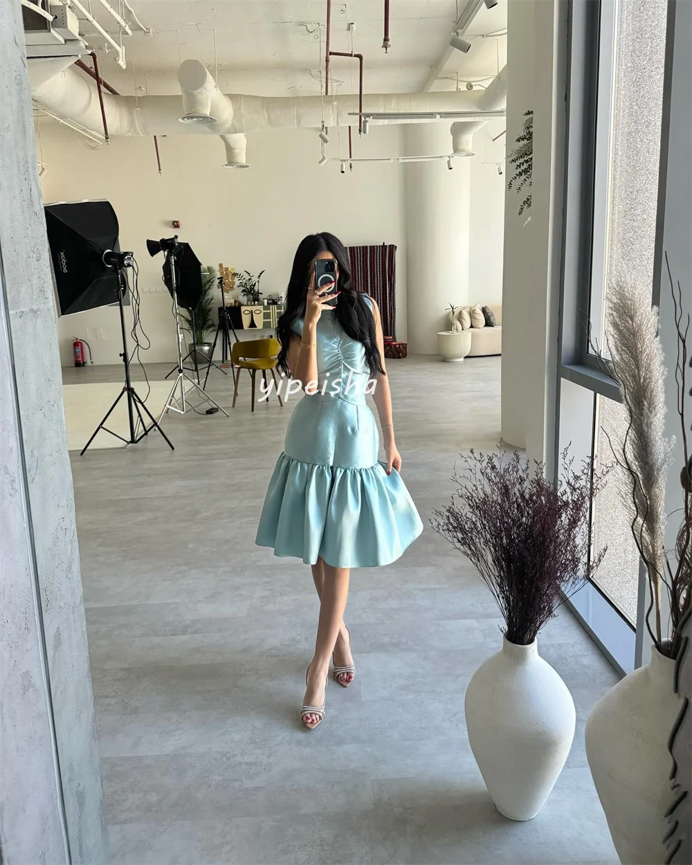 カスタマイズされたファッションサイズが利用可能 プリーツ シャーリング ドレープ Aライン ハイカラー 膝丈ドレス オーダーメイド オケージョンドレス フォーマル