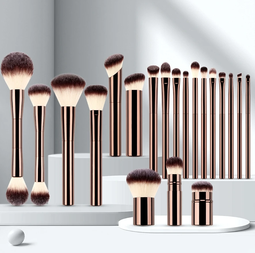 砂時計型メイクブラシセット＆キットには、パウダーファンデーション、コンシーラー、リップブラッシャー、ブロンザー、アイシャドウ、アイライナー、ハイライトブラシが含まれています。