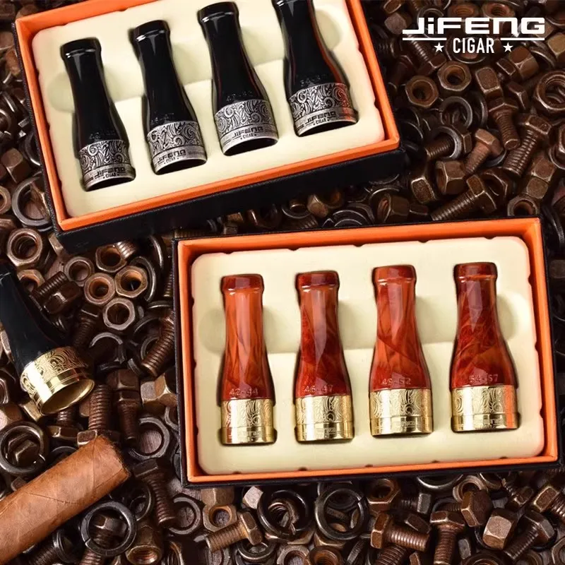 

Высококачественный портативный четырехпортовый мундштук для сигар из чистой меди с гравировкой Цзяотао, многоразовый, круглой формы, из смолы и металла