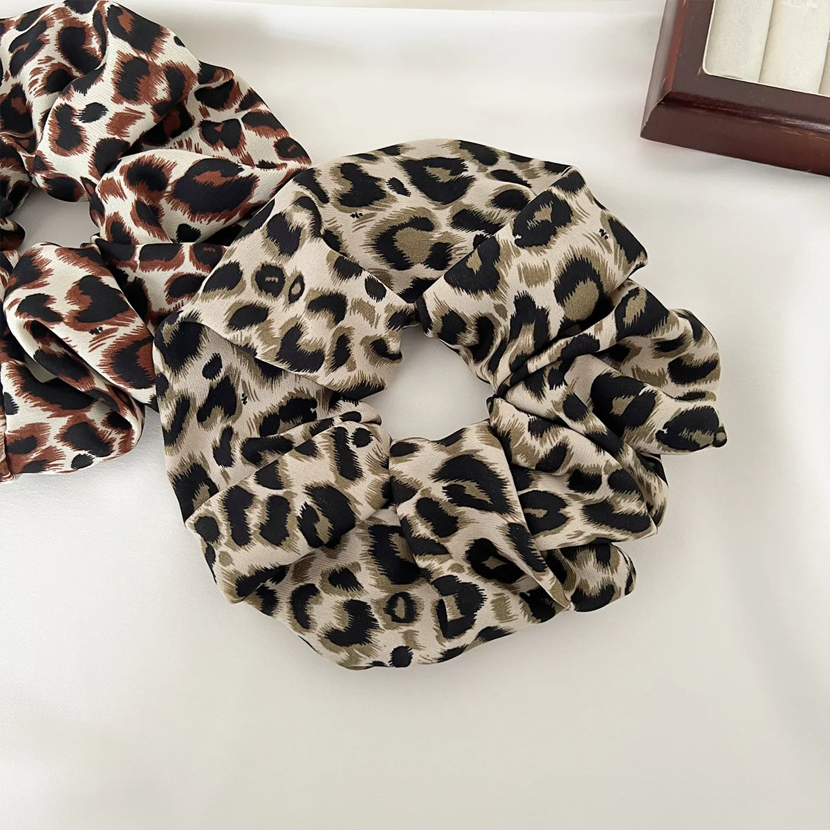 Oversized Fashion Leopard Scrunchies Ponytail Holder Hair Ties Vintage Hair Rope Large Headwear Girls Women Hair Accessories