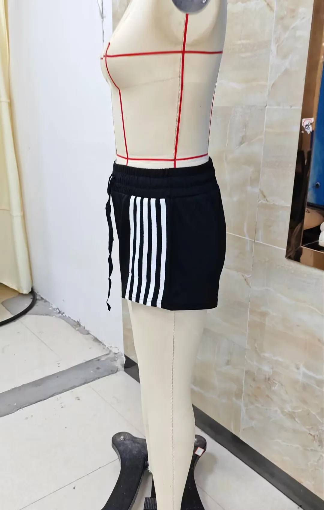 Women’s Side Striped Shorts Casual Elastic Waist Loose Active Lounge Shorts