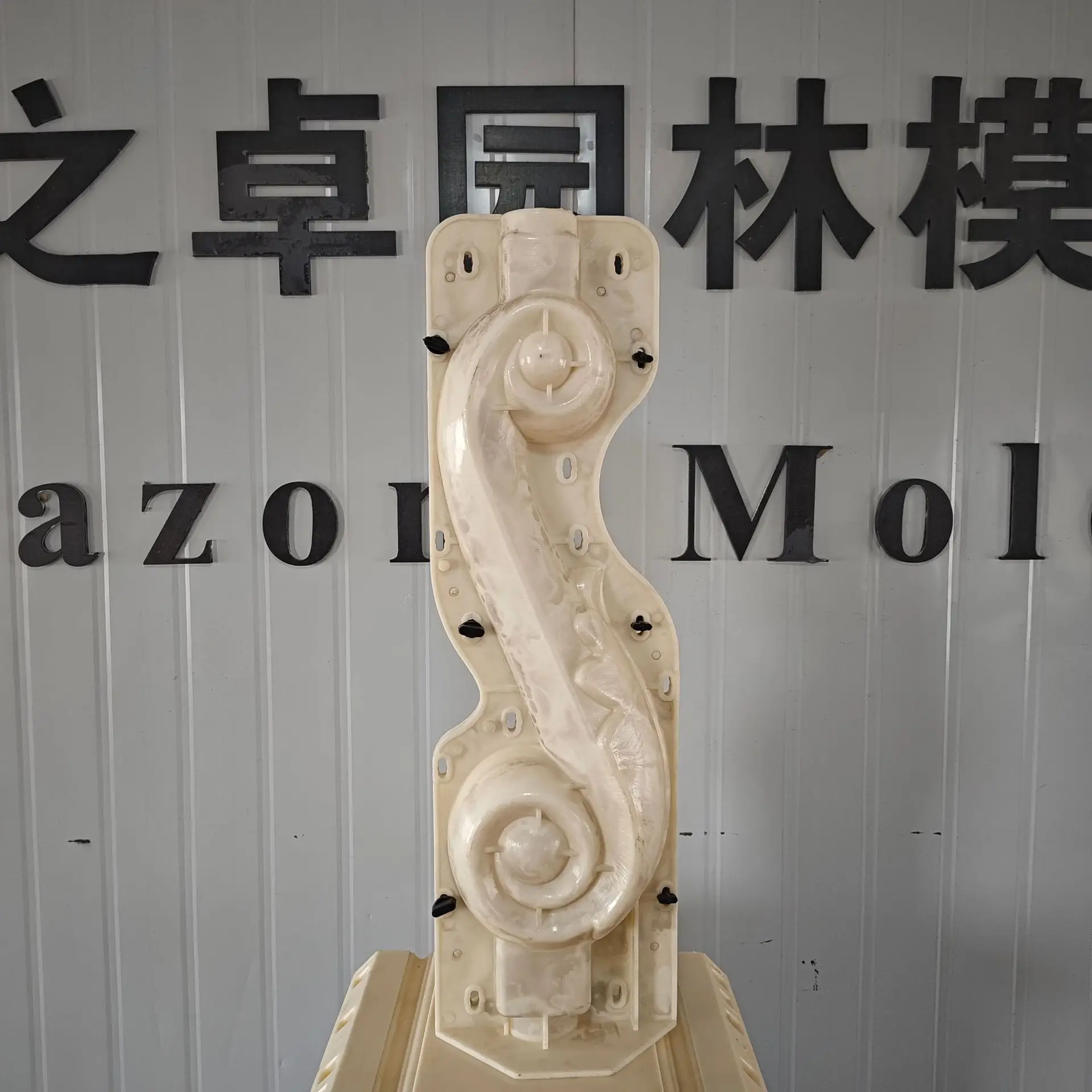 Round gourd vase column cement product mold height 81.5 cm stairs handrails fence concrete