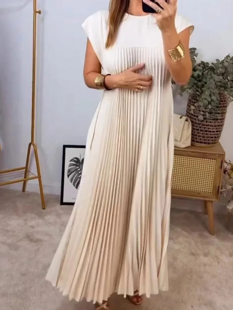 

2025 Autumn And Winter New Fashionable Round Neck Sleeveless Pleated Dress Women's Long Skirt