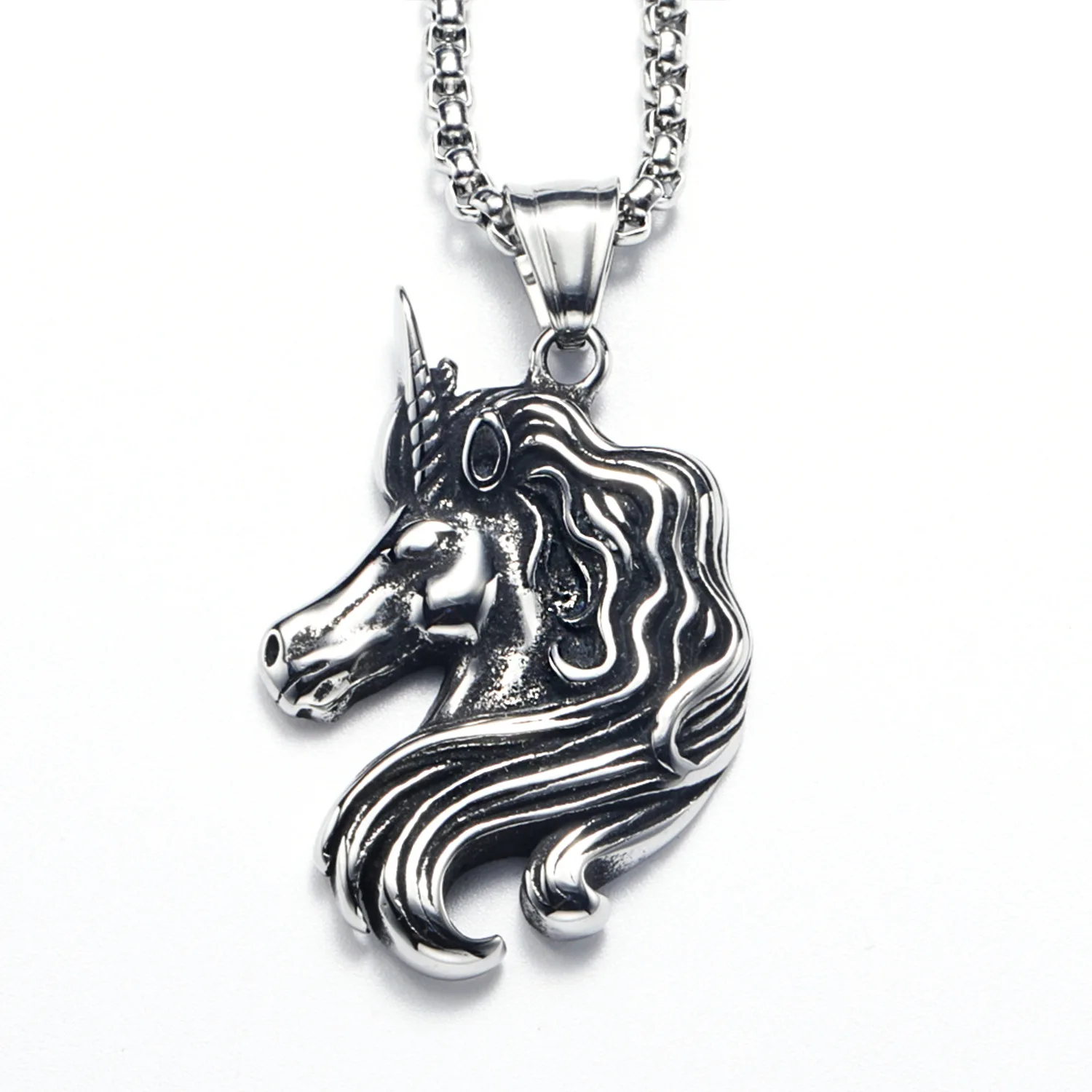 الأوروبية والأمريكية الرجعية شخصية الإعلامي زودياك الحصان قلادة يونيكورن قلادة سلسلة