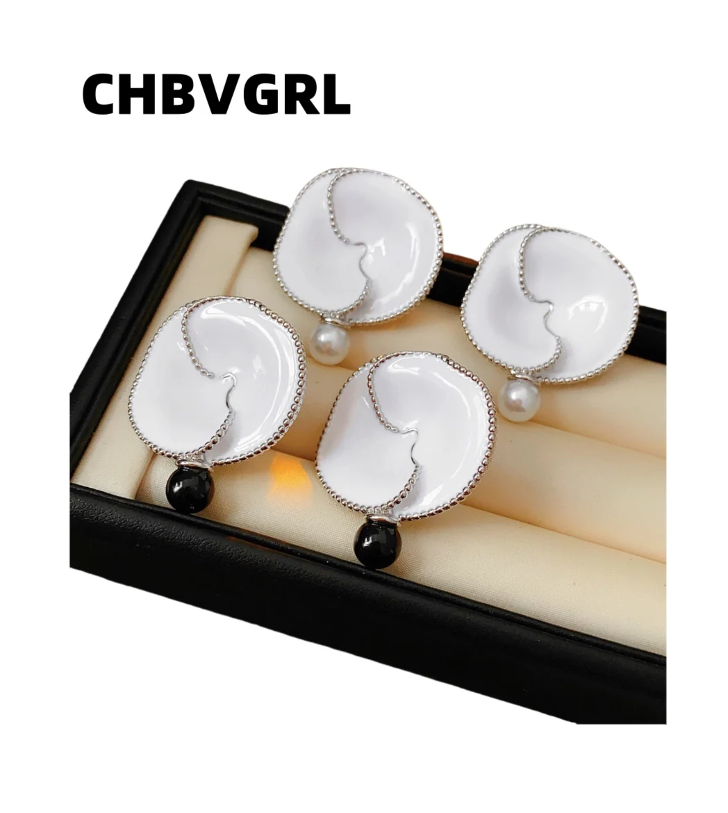 

Drip oil flower pearl earrings French retro versatile enamel earrings luxurious high-end fashion earrings for women