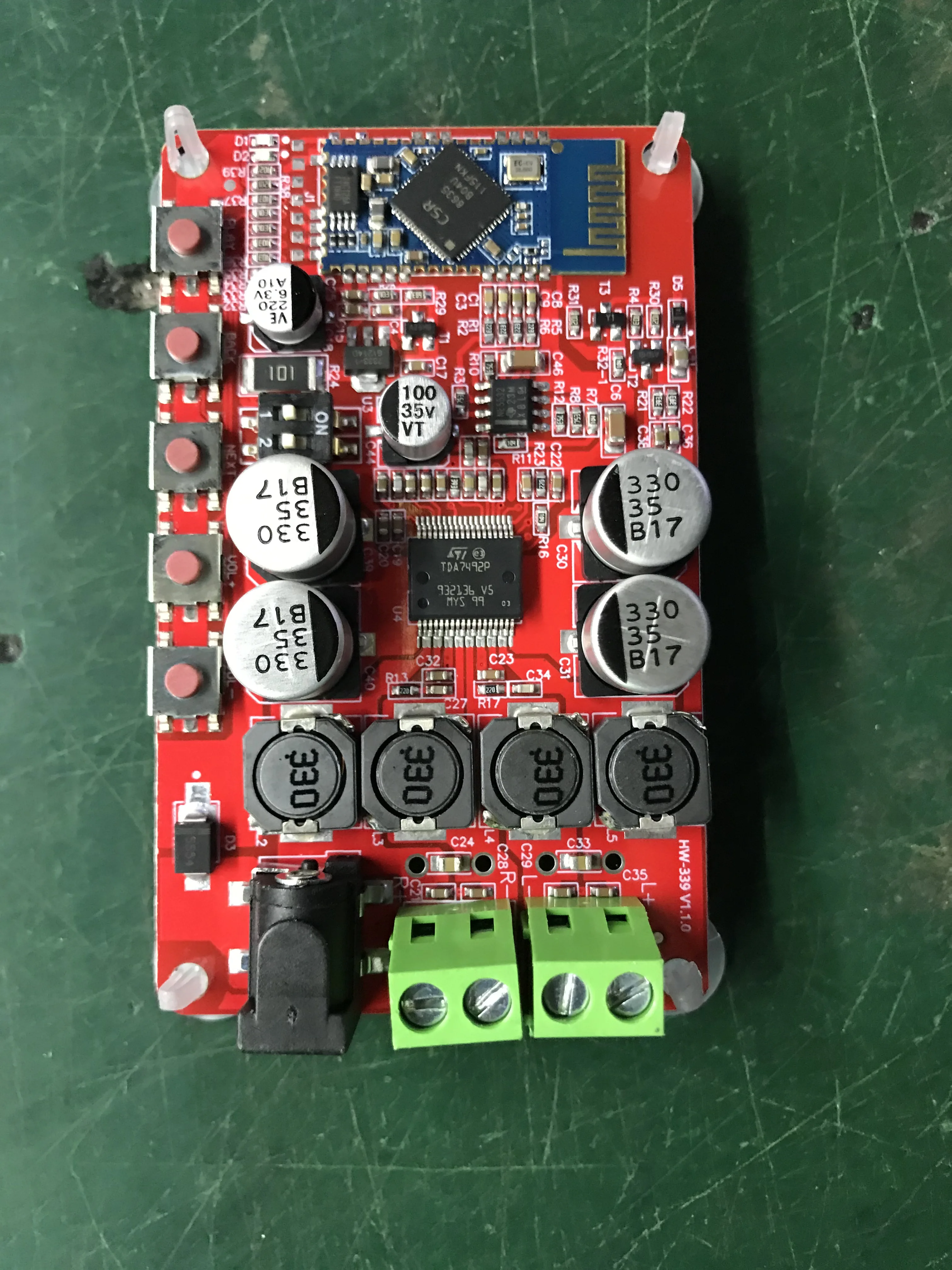 

TDA7492 Беспроводной Bluetooth 4,0 50 Вт + 50 Вт 2-канальный аудиоприемник Стерео цифровой модуль усилителя мощности