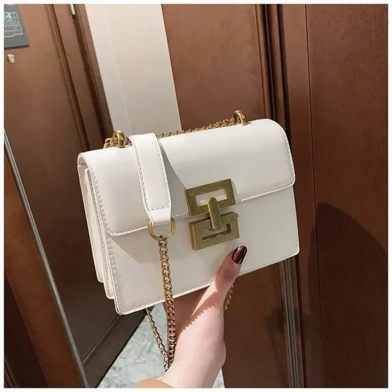 Chain Shoulder Bag for Women Square Elegant PU Crossbody Bag Female Trendy Flap Handbags Casual Phone Sling Purse Evening Clutch