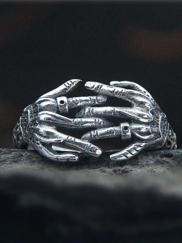 

WEIER Punk Style Skull Hand Ring Dominating Trendy Rock N Roll Stacked Finger Ring for Night Club Unisex Fashion Jewelry